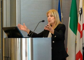 L’assessore Ada Lai alla Conferenza regionale del Lavoro: «Nuove competenze, sostegno alle imprese e politiche attive per rilanciare l’occupazione»