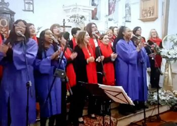 Nate Brown inonda di allegria Orosei e la Valle del Cedrino