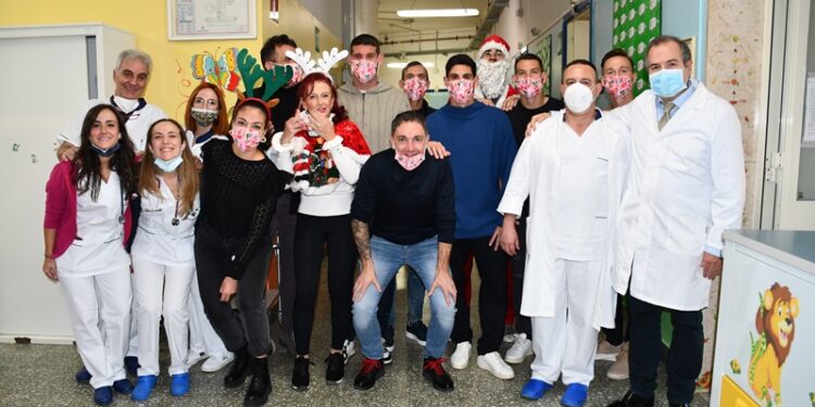 La Torres Calcio regala un sorriso ai bambini ricoverati in Pediatria