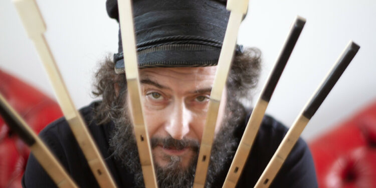 Tutto esaurito a Sassari e Cagliari per le tre date del tour teatrale di Vinicio Capossela in Sardegna