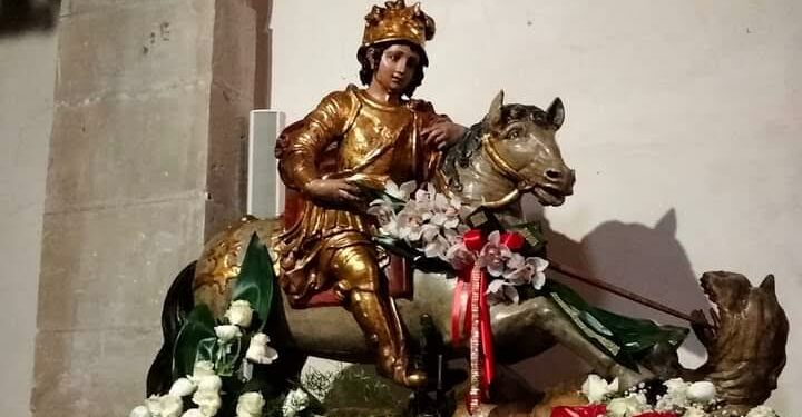 Pozzomaggiore: ecco il cavallo di punta e le scorte per la festa di San Giorgio 2024