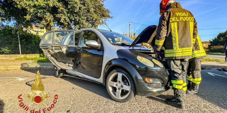 Ghilarza: incidente stradale in via Giovanni Paolo II, lievi ferite per due persone