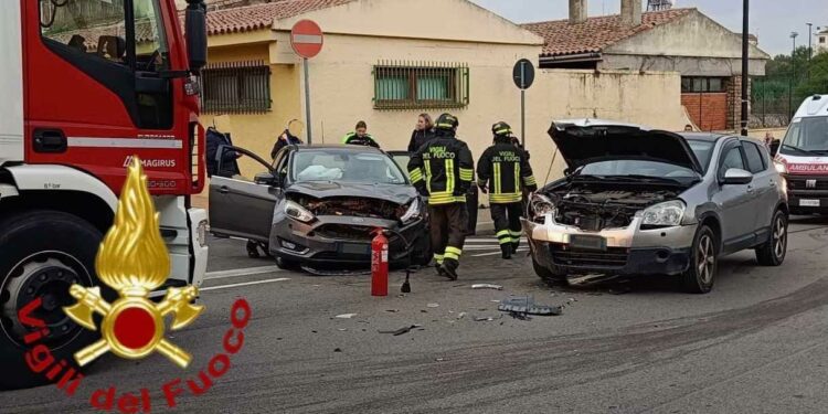 Olbia, incidente stradale in via San Gallo: tre persone finiscono in ospedale