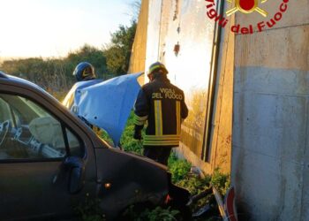 Porto Torres: incidente stradale in via dell’Industria, ferita una persona