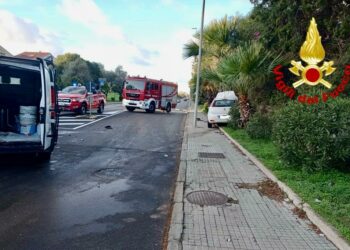Alghero: incidente stradale sulla statale 127 bis, intervengono i vigili del fuoco