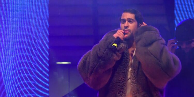 Capodanno con Mahmood: a Castelsardo è magia