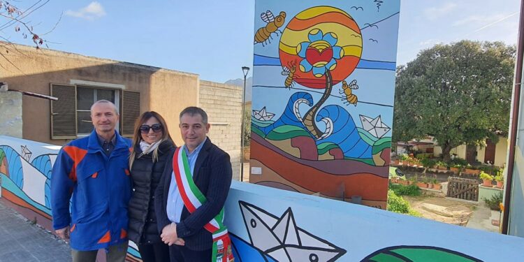 Padru: la cabina di E-Distribuzione diventa opera d’arte con Raku