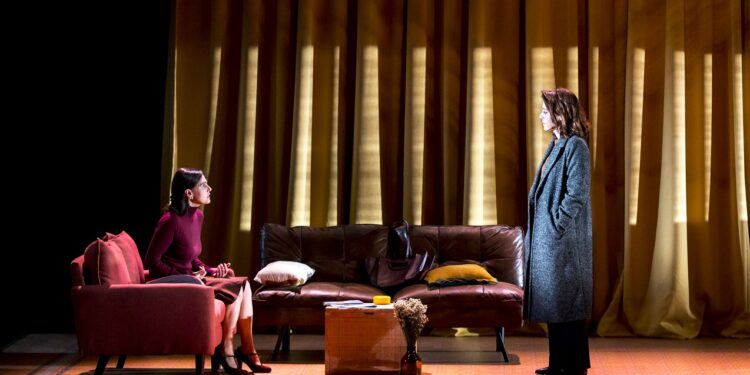 Per la Grande Prosa firmata CeDAC Sardegna, da giovedì a domenica in tournée “La sorella Migliore” di Filippo Gili