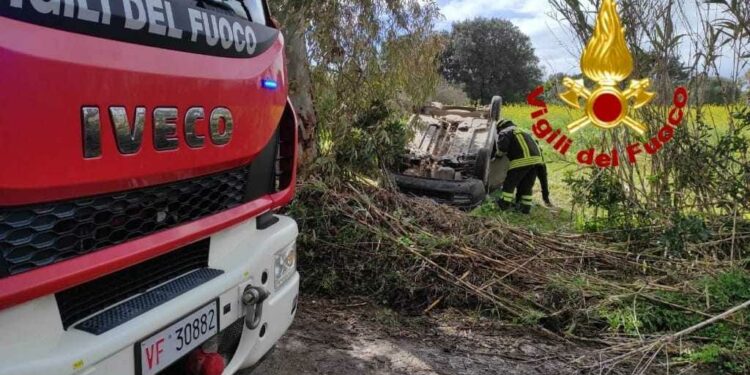 Incidente stradale tra Donigala Fenughedu e Nuraxinieddu, una donna finisce in ospedale