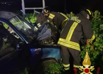 Porto Torres: incidente stradale in via dell’Industria, ferite due persone