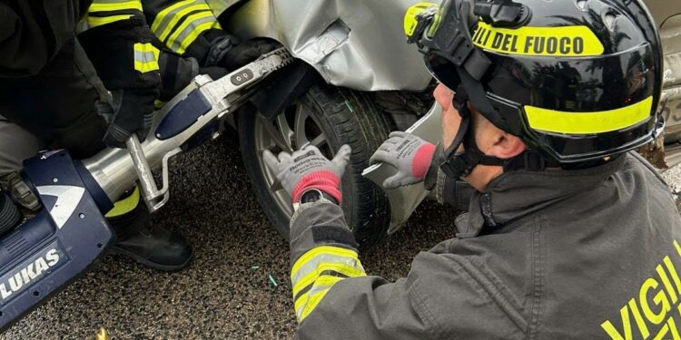 Sassari: incidente stradale in via Budapest, una persona al Pronto Soccorso