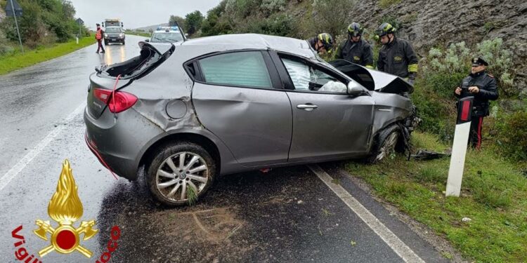 Incidente stradale all’ingresso di Ittiri, una persona è finita in ospedale