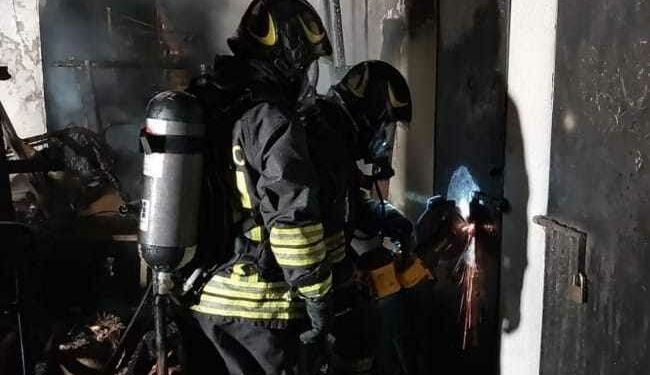 Quartu Sant’Elena: a fuoco i locali cantine e alcune strutture provvisorie in due palazzine