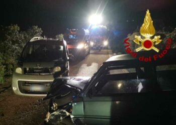 Palau: incidente stradale nei pressi delle Saline, ferita una persona