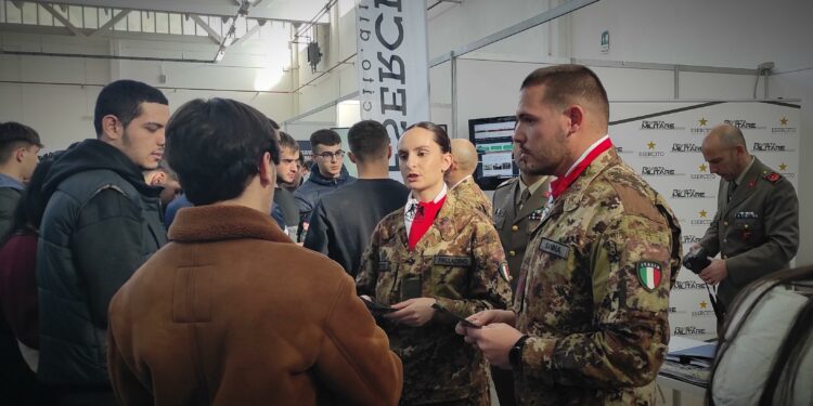 L’Esercito presente all’evento sardo per l’orientamento dei giovani alla formazione e al lavoro