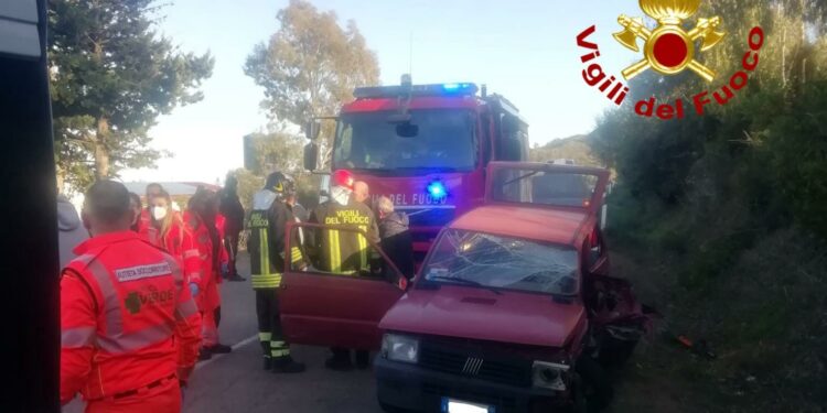 Incidenti stradale fra Lotzorai e Talana, una persona finisce in ospedale