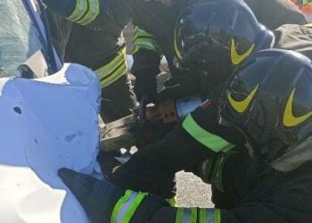 Incidente stradale sulla Statale 195, tre persone ricoverate in ospedale, una in codice rosso