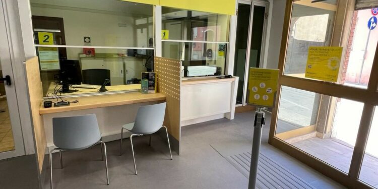 Ha riaperto oggi nella sua sede storica l’ufficio postale di Serdiana, in via Roma 11