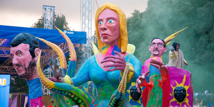 A Tempio Pausania la pioggia non ha fermato la seconda sfilata carnevalesca