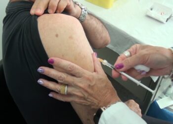 Asl 5: successo per la campagna vaccinale. Oltre 18mila i cittadini, che si sono immunizzati contro il virus dell’influenza