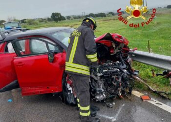 Bolotana: incidente stradale sulla statale 129, due persone in ospedale