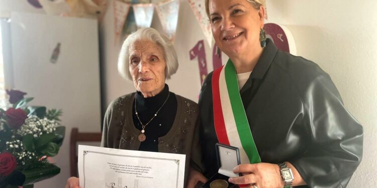Cagliari festeggia un’altra centenaria, zia Rosa Gramignano