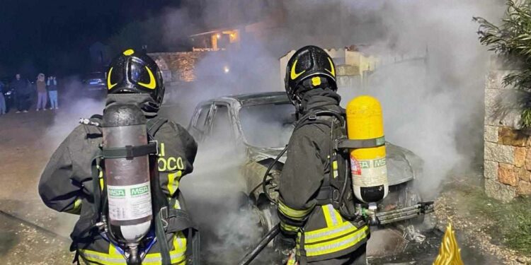 Olbia: incendio di un’auto a Pittulongu