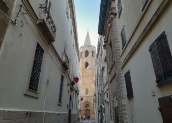 Forza Italia Alghero: «Rendere le edicole punti informativi turistici»