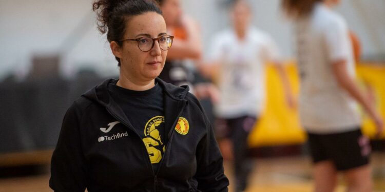 Cambio di guida tecnica alla Techfind San Salvatore Selargius: esonerato Simone Righi, gli subentra provvisoriamente Francesca Amadasi