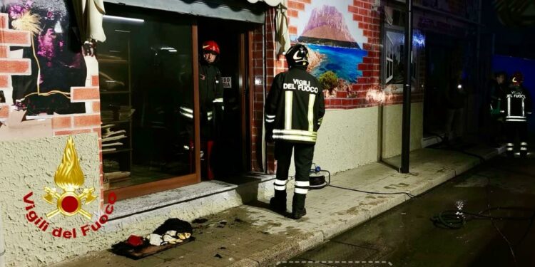 Olbia: incendio all’interno di una trattoria
