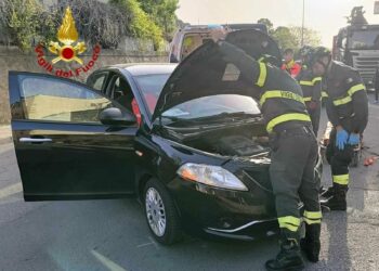 Ozieri: incidente stradale in via Roma, una persona in ospedale