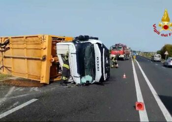 Selargius: scontro frontale sulla statale 554, due persone ricoverate in codice rosso