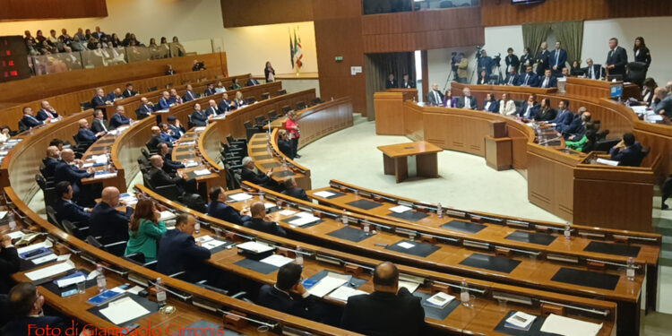 E’ stata ufficializzata stamane, in Consiglio regionale, la composizione dei Gruppi