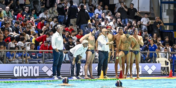Per il quarto anno consecutivo la pallanuoto internazionale strizza l’occhio all’isola