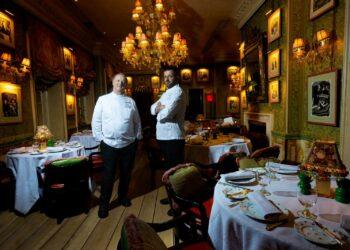 L’Hotel Cala di Volpe celebra la Sardegna nel mondo: l’esclusivo progetto “Taste of Sardinia” approda all’Harry’s Bar nel cuore di Mayfair