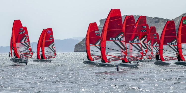 Si è conclusa nel mare del Poetto di Cagliari la seconda tappa di Coppa Italia organizzata dal Windsurfing Club Cagliari e dalla Fiv