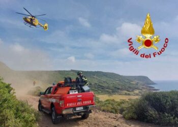 Tresnuraghes, motociclista in difficoltà dopo una caduta, soccorso dai vigili del fuoco