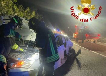 Ozieri: incidente stradale sulla provinciale 10, quattro feriti