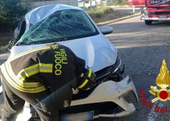 Arzachena: incidente stradale nella zona industriale, una persona in ospedale