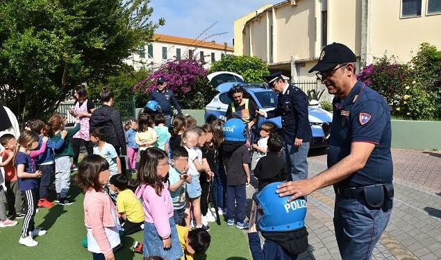 Alghero: la Polizia di Stato incontra la Scuola dell’Infanzia paritaria “Nostra Signora della Mercede”