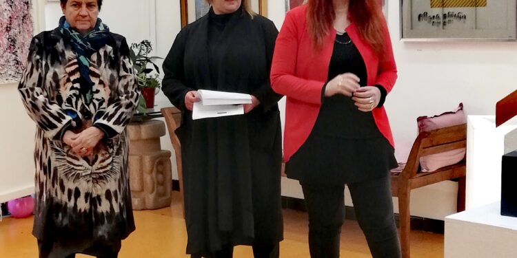 Alla Galleria Il Portico di Nuoro l’arte di Rosetta Murru, Silvia Gua e Fabrizio Ortu