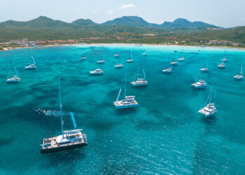 NSS Yachting: record europeo per il raduno Lagoon a Cala dei Sardi