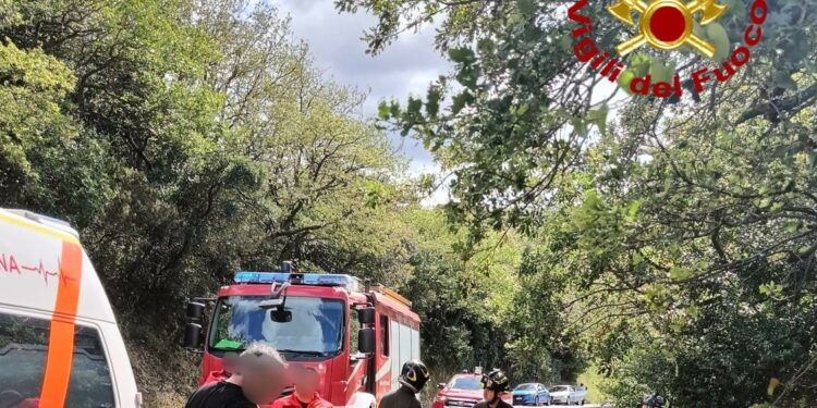 Pattada: incidente stradale sulla statale 128 bis, una persona finisce in ospedale