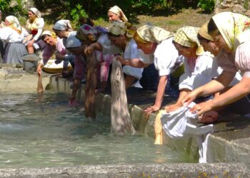 Ittiri: il lavaggio della lana a Binza Funtana