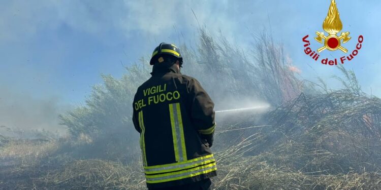Siamaggiore: Incendio di vegetazione in zona Pardu Nou