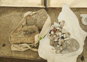 Olbia: trovati con un carico di pietre prelevate dalle spiagge di San Teodoro