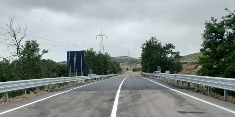 Riapre al traffico oggi 21 giugno, un tratto di oltre un chilometro della strada statale 672 “Sassari Tempio”