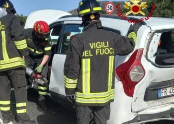 Incidente stradale all’altezza del bivio di Birori, cinque persone ferite