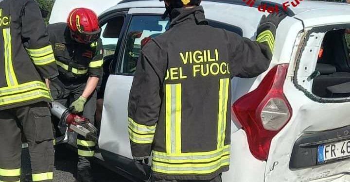 Incidente stradale all’altezza del bivio di Birori, cinque persone ferite