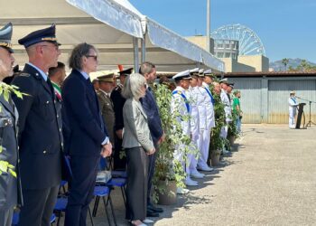 Il comandante di vascello (CP) Gianluca D’Agostino è subentrato al comandante di vascello Giorgio Castronuovo alla Direzione Marittima del Nord Sardegna